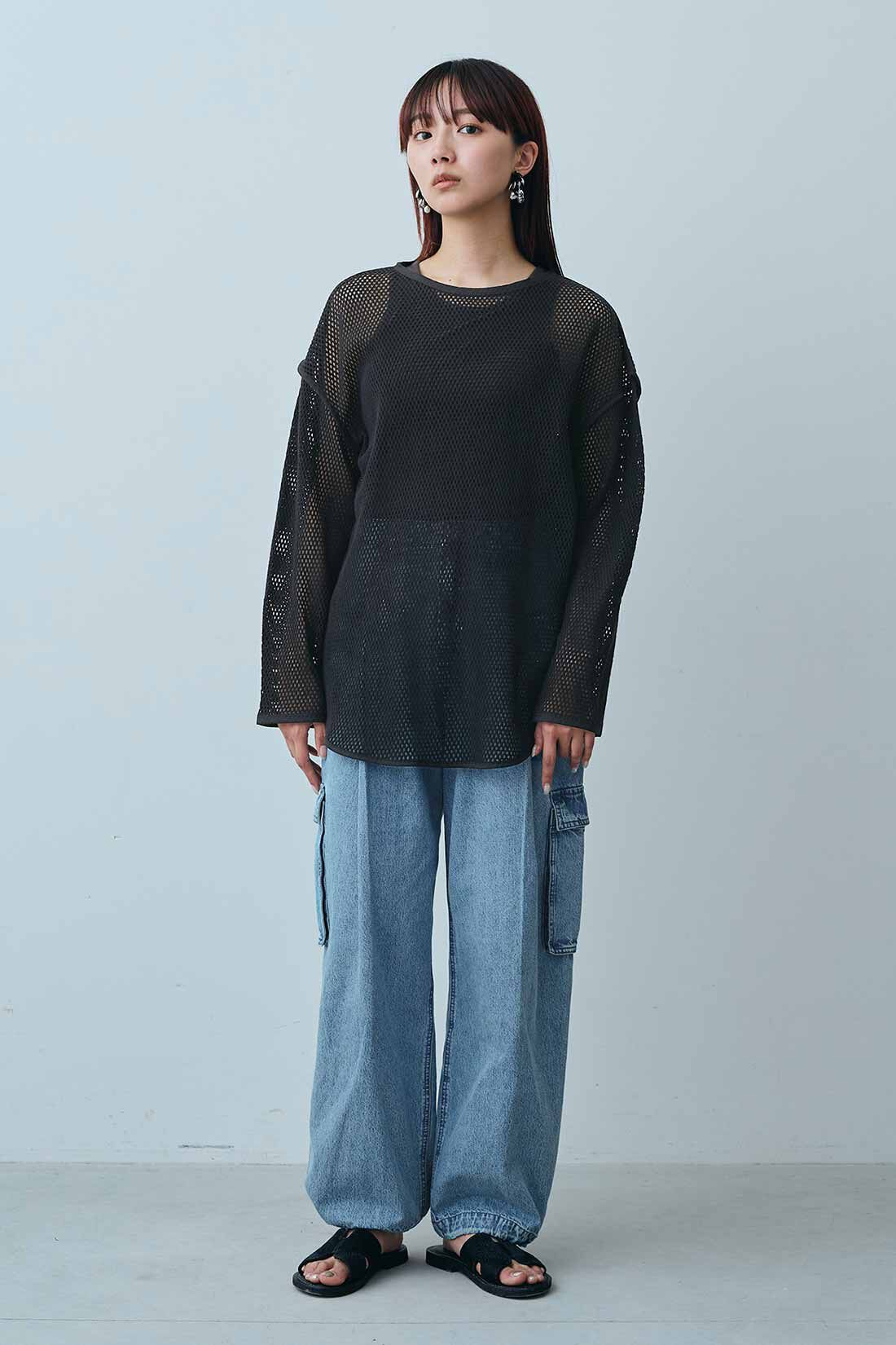 MEDE19F [メデ・ジュウキュウ]|MEDE19F　コットンのリラックスメッシュトップス〈ブラック〉|モデル身長：163cm　着用サイズ：M