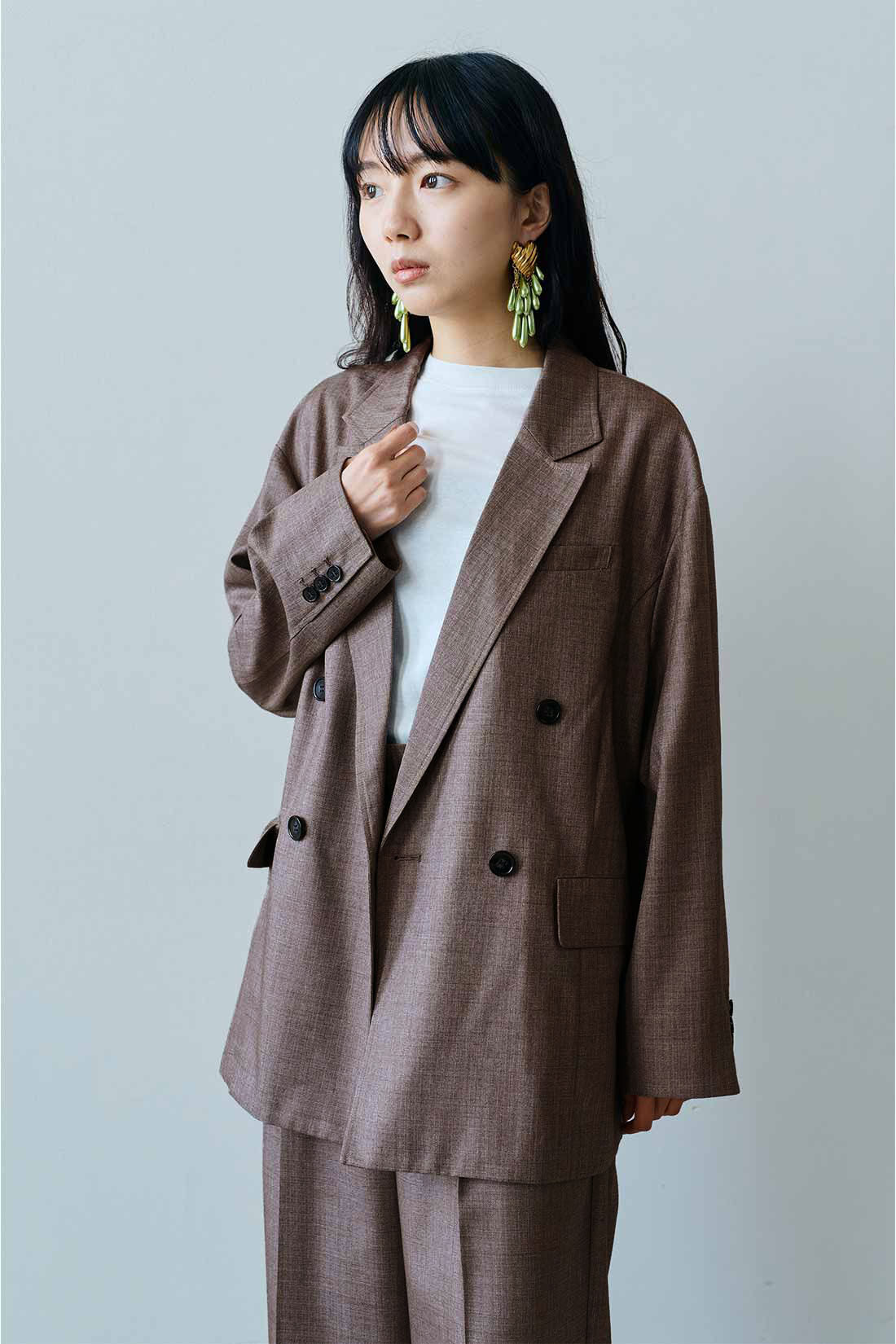 MEDE19F|MEDE19F　シャークスキンのリラックスダブルジャケット〈グレーベージュ〉