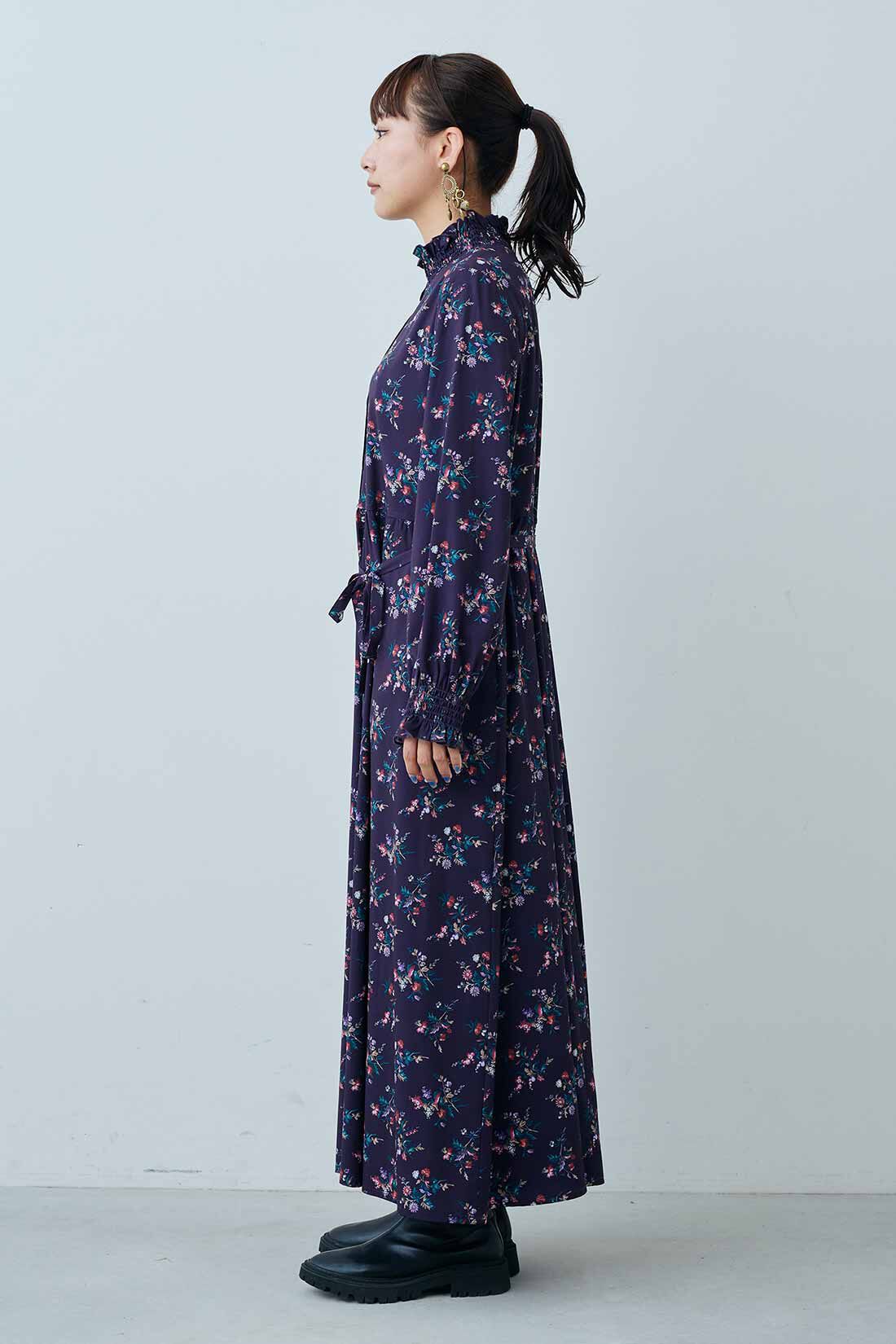 MEDE19F [メデ・ジュウキュウ]|MEDE19F　ミュルーズモダン〈「ミュルーズ染織美術館」アーカイブコレクション〉プリントロングワンピース〈パープル〉|モデル身長：158cm　着用サイズ：M