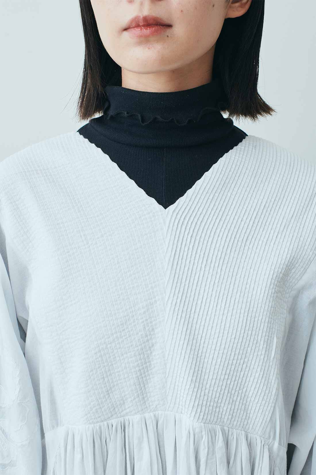 MEDE19F 〈MADE IN INDIA COLLECTION〉モチーフ刺繍コットン