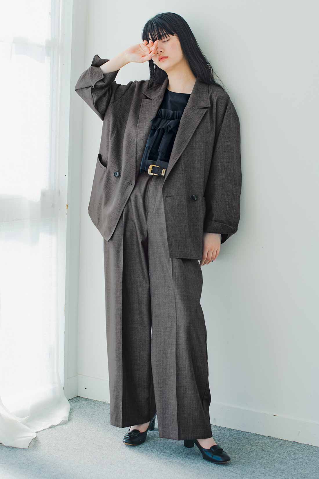 MEDE19F [メデ・ジュウキュウ]|MEDE19F　シャークスキンのリラックスダブルジャケット〈シルバーチャコールグレー〉