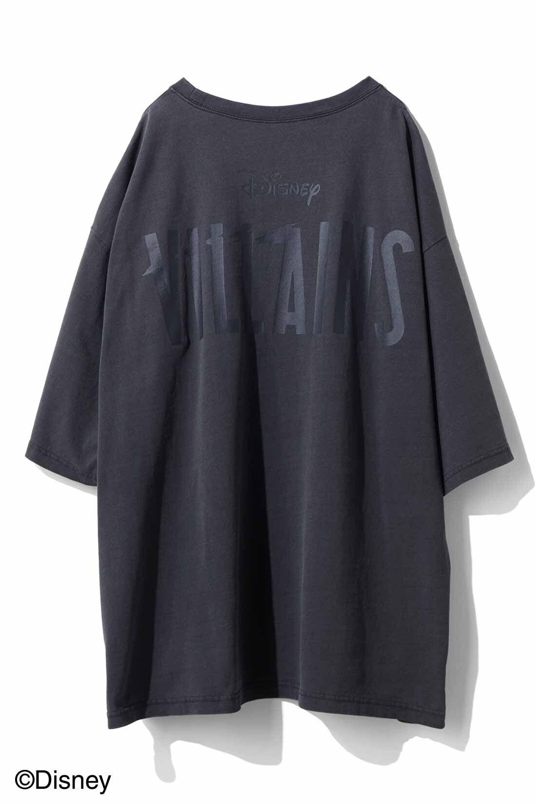 MEDE19F|MEDE19F　【Disney】古着屋でみつけたようなプリントTシャツ/ヴィランズ|身ごろと同糸色のブラックで、「VILLAINS」のロゴ。