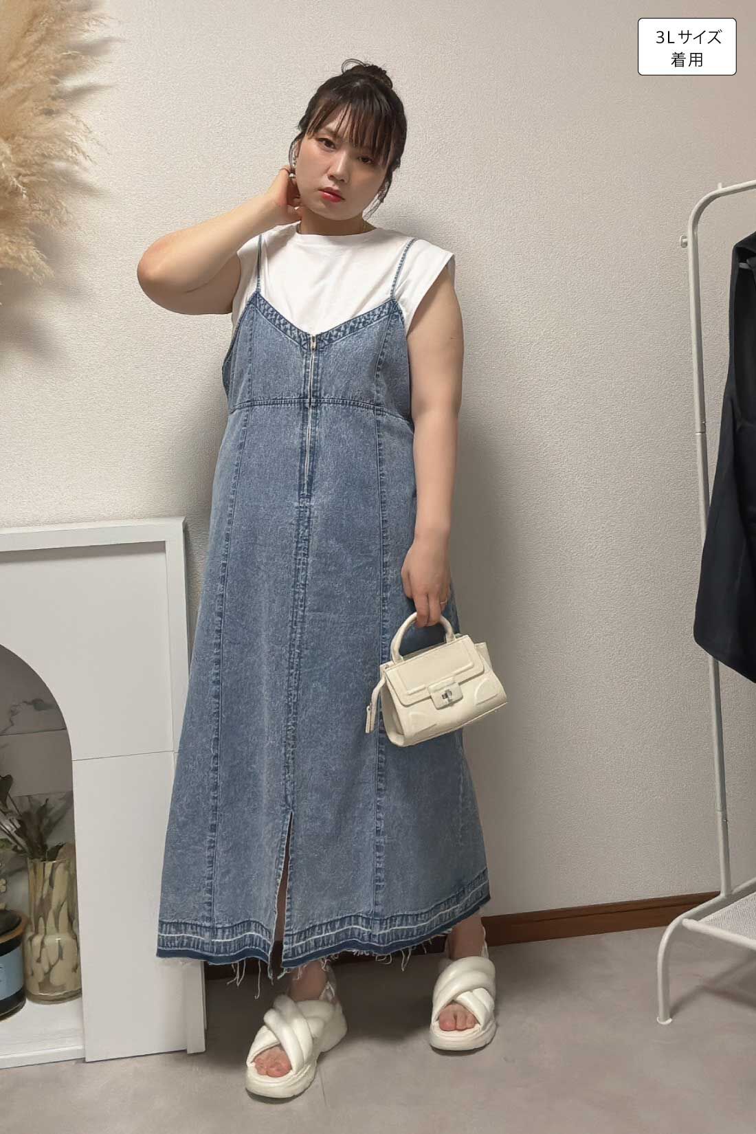 MEDE19F [メデ・ジュウキュウ]|タック遣い フレンチスリーブコットントップスの会とタック遣い フレンチスリーブ コットントップスの会のコーディネート|身長：160cm バスト：113cm ウエスト：90cm ヒップ：115cm 太ももまわり：63cm