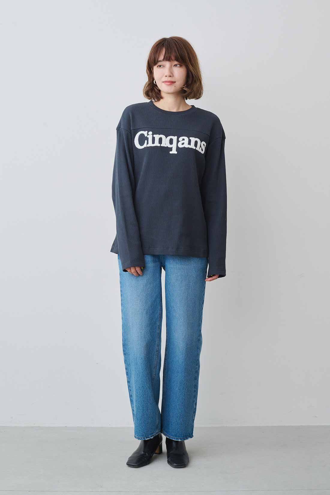 MEDE19F　さがら刺しゅうの裏起毛ワッフルTシャツ〈オフホワイト〉|モデル身長：163cm　着用サイズ：M