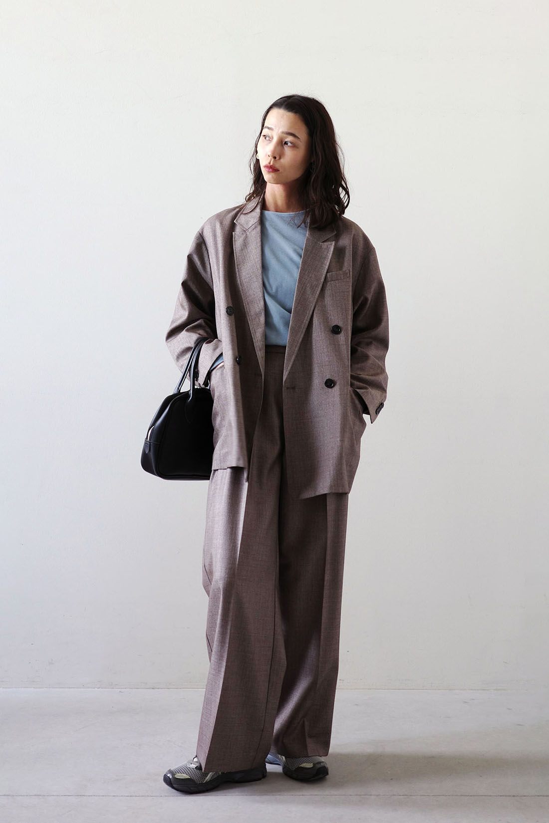MEDE19F|MEDE19F　シャークスキンのリラックスダブルジャケット〈グレーベージュ〉