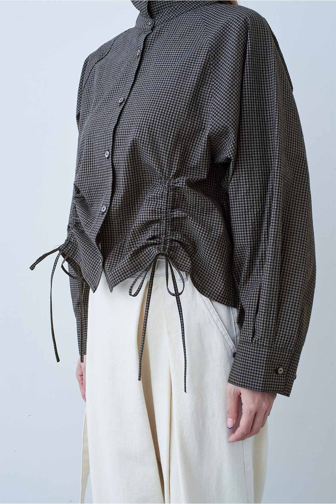 MEDE19F [メデ・ジュウキュウ]|MEDE19F　UV加工をほどこしたサッカー素材のオーバーシャツ〈グレー×ブラック〉