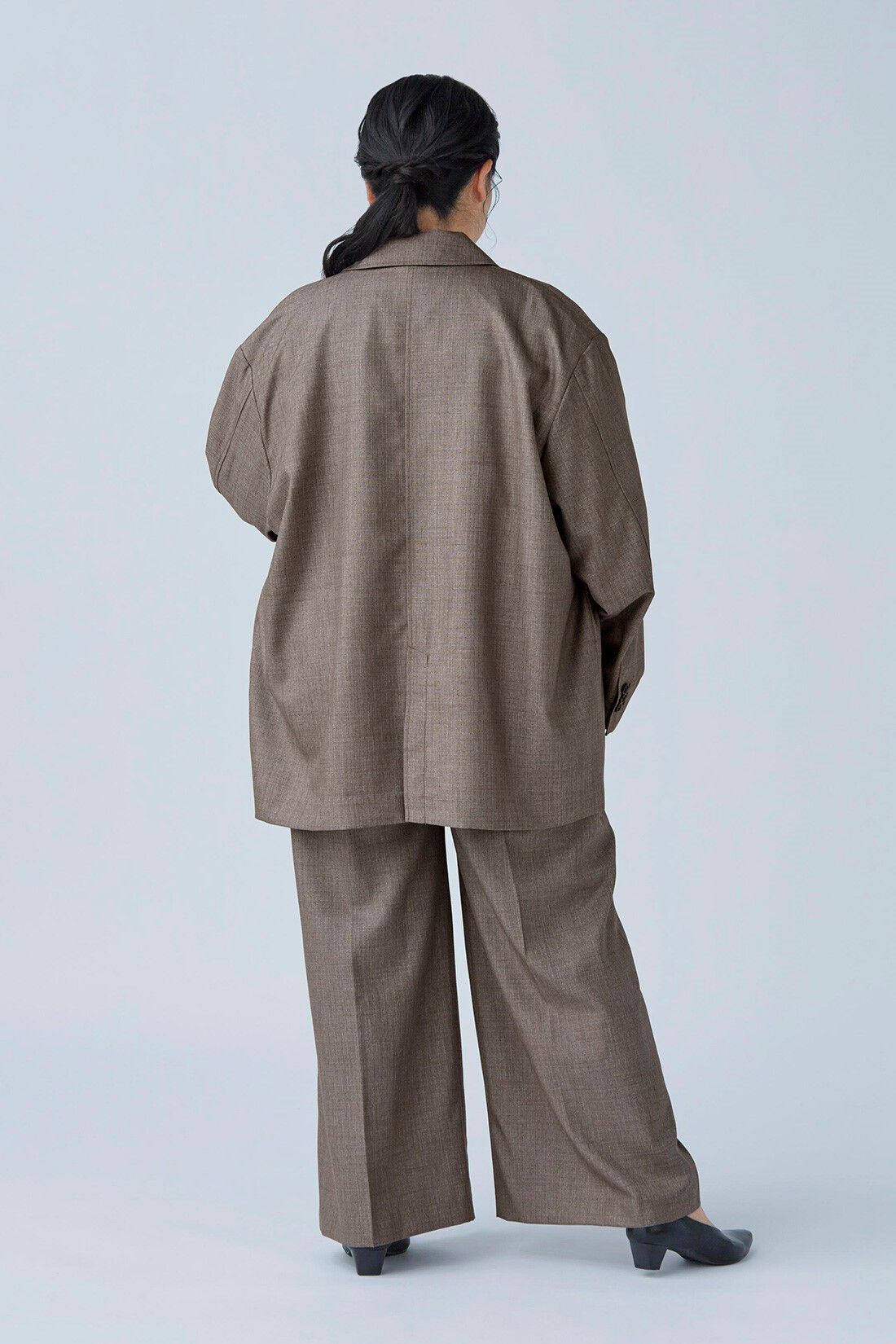 MEDE19F|MEDE19F　シャークスキンのリラックスワイドスラックス〈グレーベージュ〉