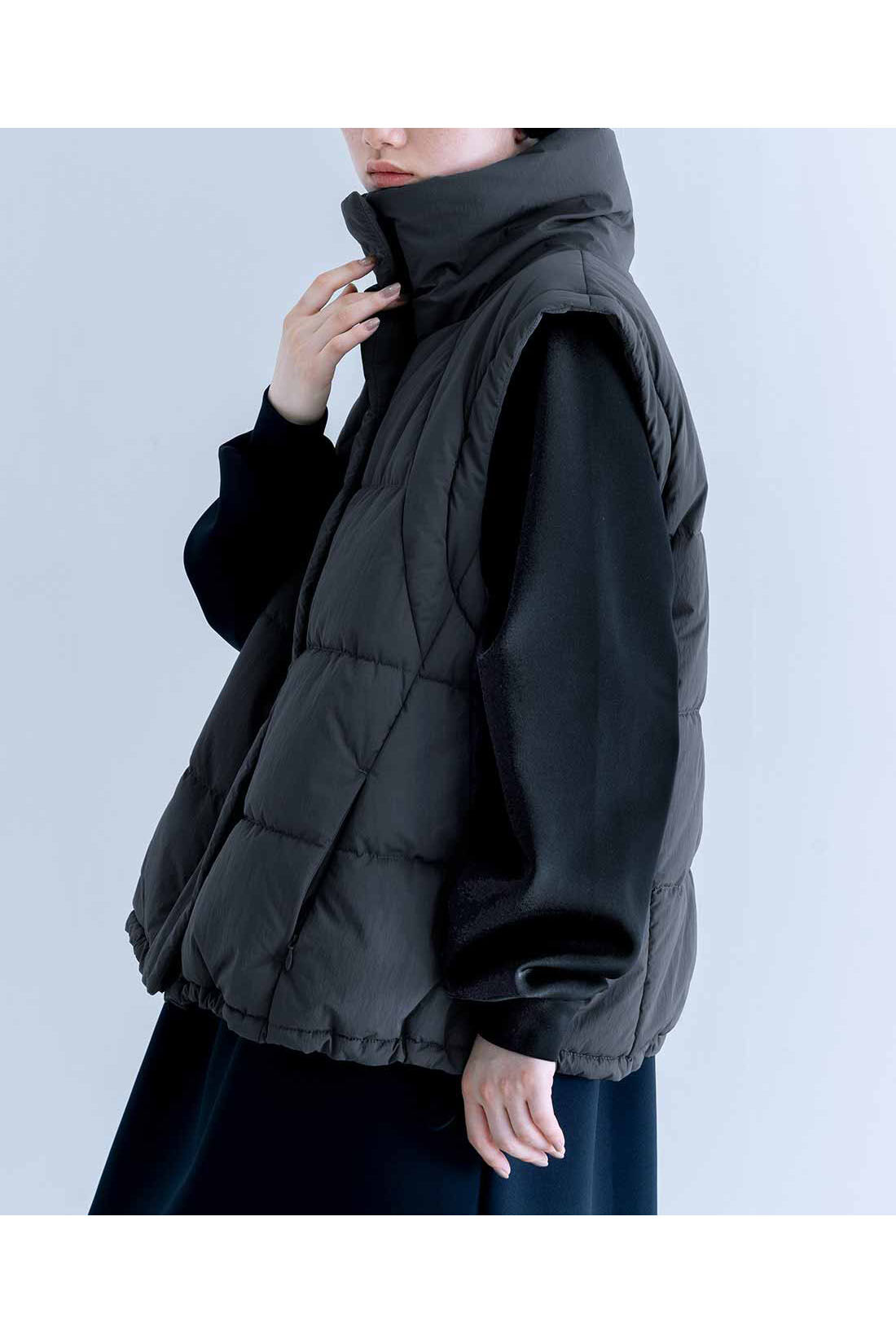 MEDE19F [メデ・ジュウキュウ]|MEDE19F　裏地にもこだわった 2-wayパフィーブルゾン〈チャコール〉