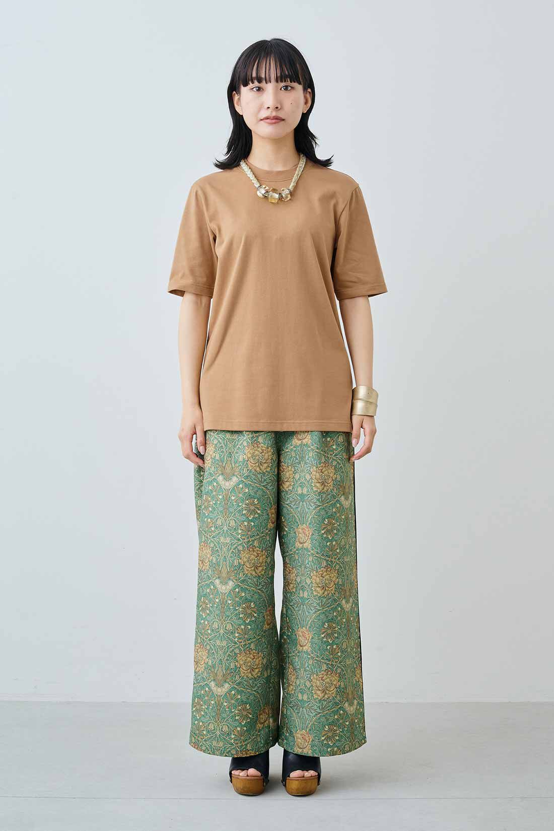 MEDE19F [メデ・ジュウキュウ]|MEDE19F　クルーネックTシャツセットの会|モデル身長：158cm　着用サイズ：M