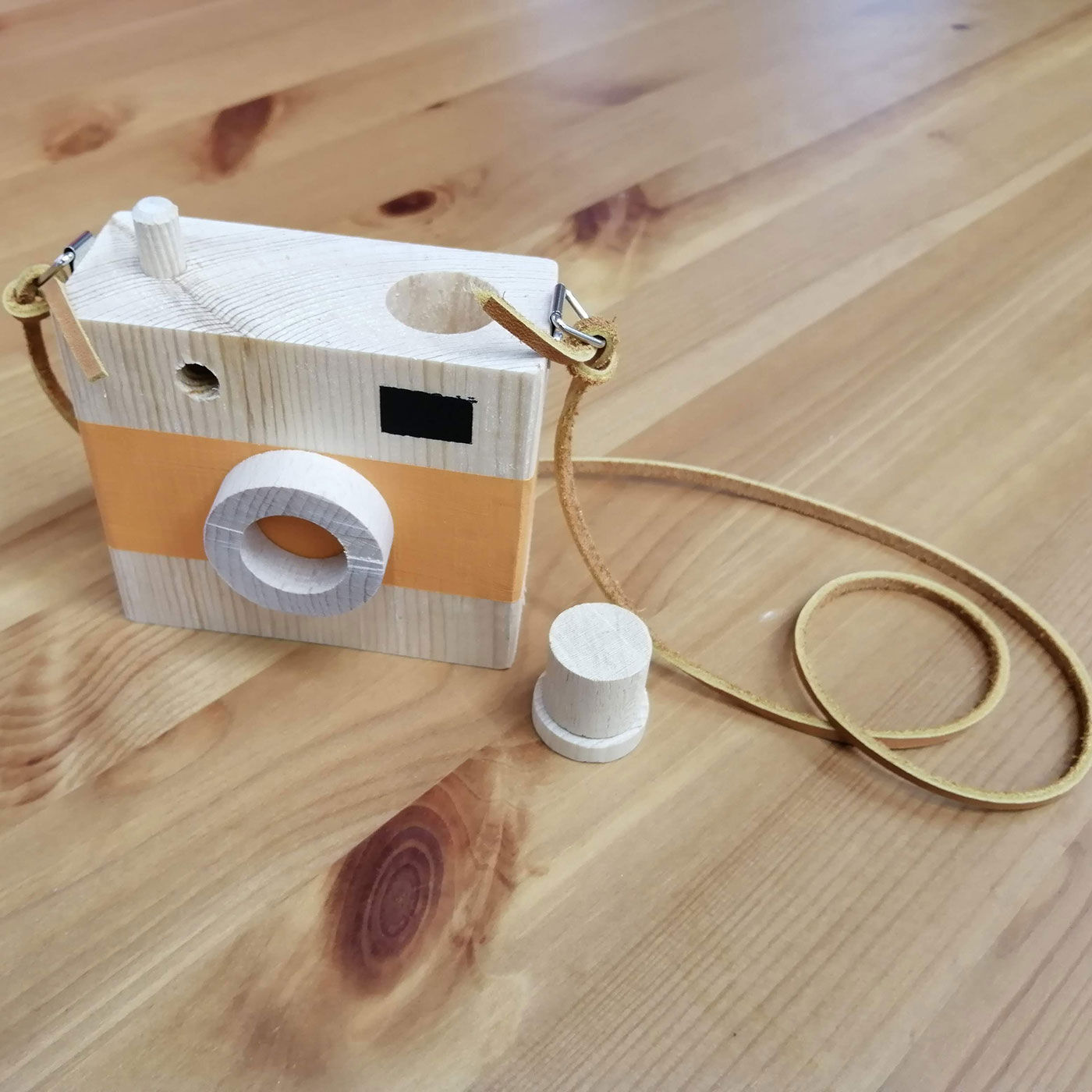 フェリシモ女子DIY部ダイレクト便|おもちゃの木製カメラ　DIYキット