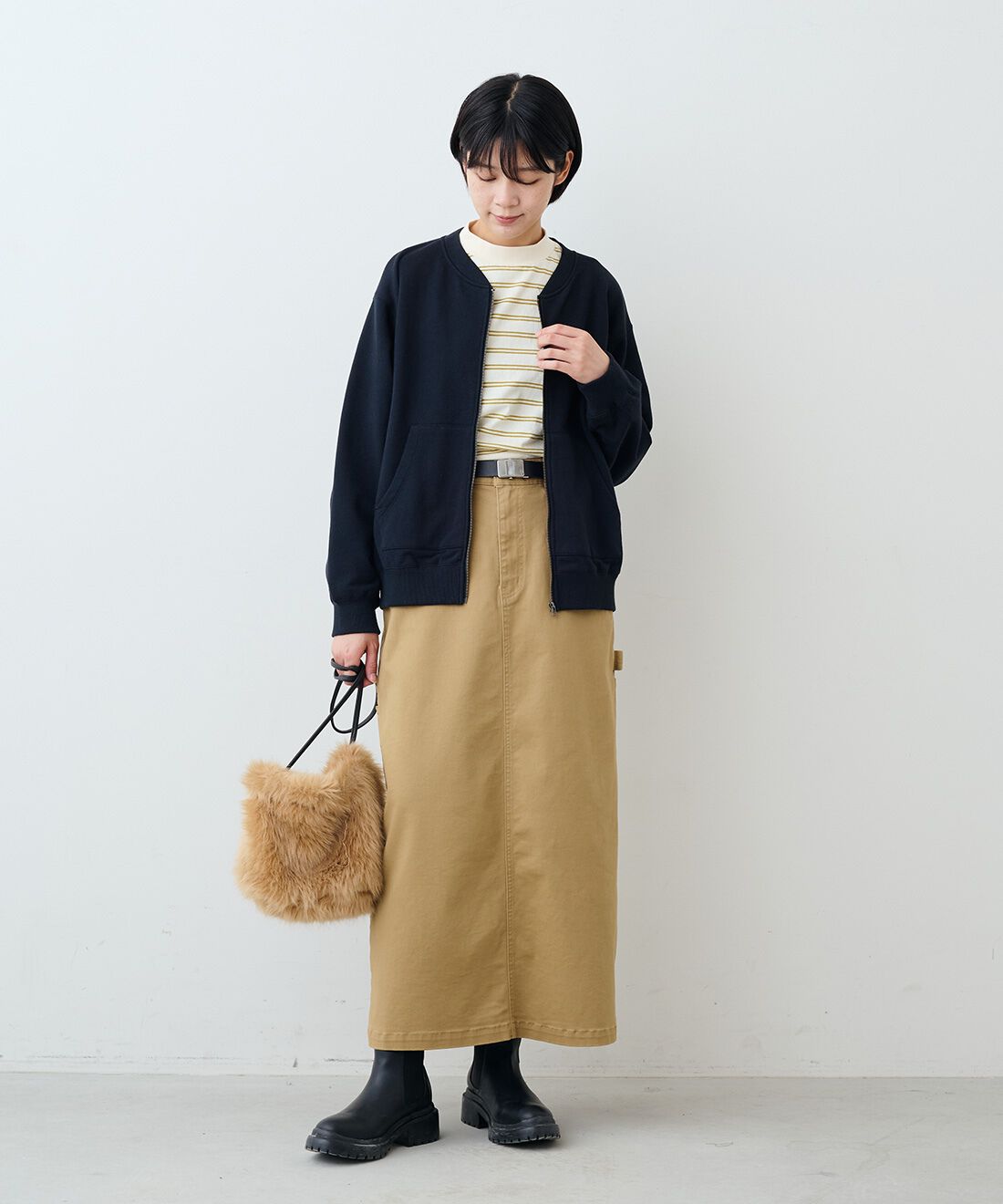 THREE FIFTY STANDARD［スリーフィフティースタンダード］|レトロなボーダーＴシャツ　ＴＦＳとカツラギペインタースカートＢＥ　ＴＦＳのコーディネート|モデル身長：163cm 着用サイズ：M