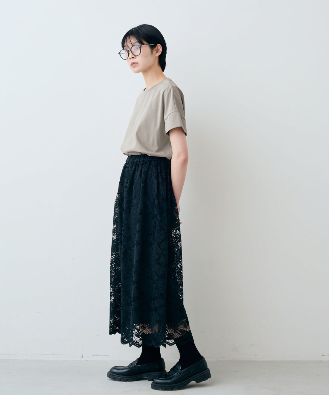 THREE FIFTY STANDARD［スリーフィフティースタンダード］|THREE FIFTY STANDARD　汗じみ軽減加工のダブルスリーブTシャツの会|モデル身長：163cm　着用サイズ：M