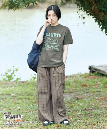 THREE FIFTY STANDARD［スリーフィフティースタンダード］ | PEANUTS 〈スヌーピー＆フレンズ〉 綿100％ ロゴプリント Tシャツ