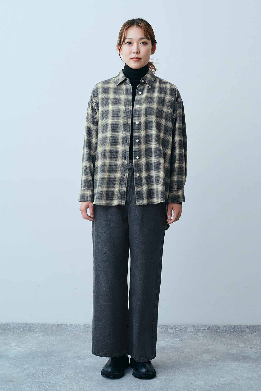 THREE FIFTY STANDARD［スリーフィフティースタンダード］|あったか両面起毛タートルＴＦＳとブリーチ加工ブラックデニムパンツ　ＴＦＳのコーディネート