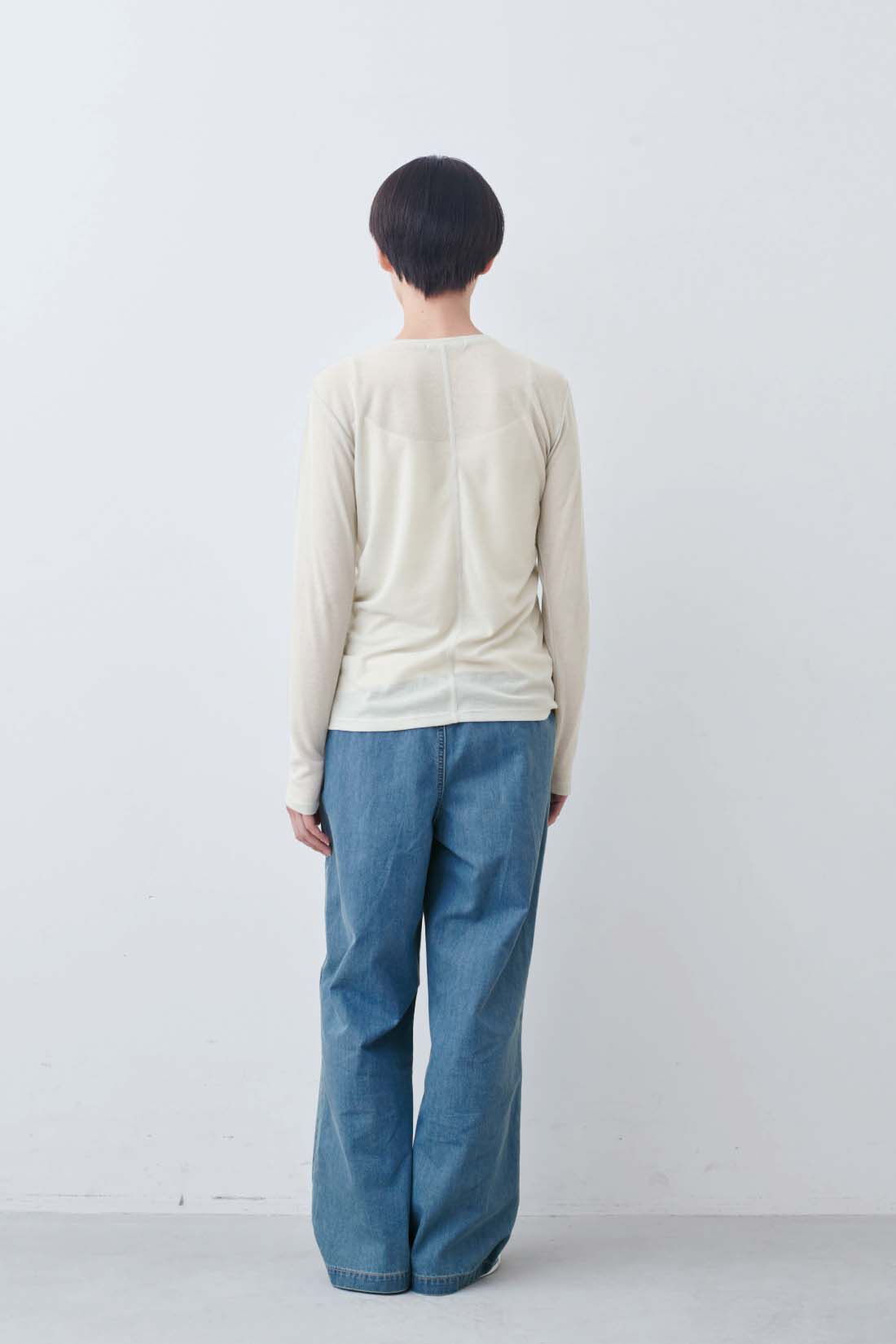 THREE FIFTY STANDARD［スリーフィフティースタンダード］|シアーなカットソートップスの会のコーディネート