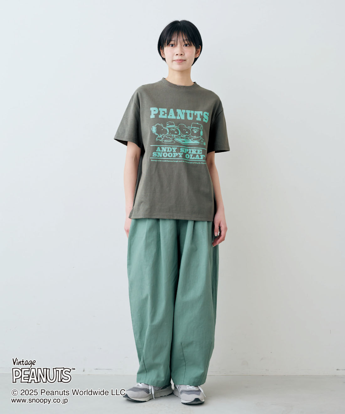 THREE FIFTY STANDARD［スリーフィフティースタンダード］|PEANUTS 〈スヌーピー＆フレンズ〉 綿100％ ロゴプリント Tシャツのコーディネート