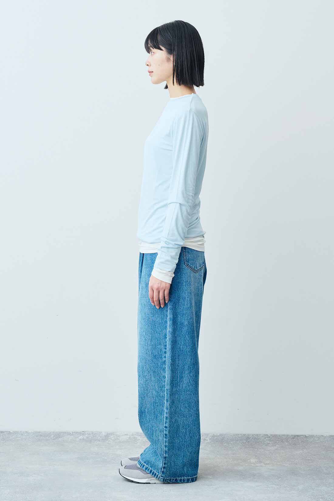 THREE FIFTY STANDARD［スリーフィフティースタンダード］|THREE FIFTY STANDARD シアーなクルーネックのロングスリーブTシャツの会|モデル身長：163cm 着用サイズ：M