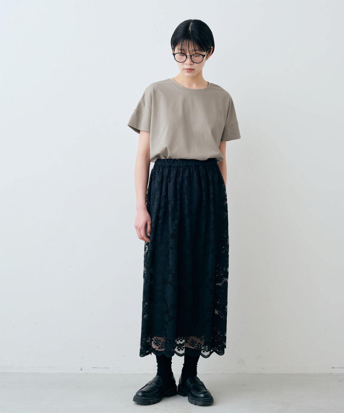 THREE FIFTY STANDARD［スリーフィフティースタンダード］|THREE FIFTY STANDARD　汗じみ軽減加工のダブルスリーブTシャツの会|モデル身長：163cm　着用サイズ：M