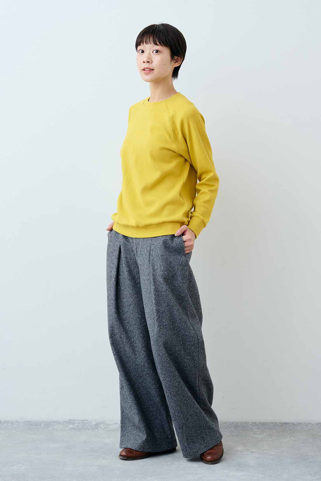 THREE FIFTY STANDARD|THREE FIFTY STANDARD　フライス編みのストレッチラグランスリーブTシャツの会|モデル身長：163cm　着用サイズ：M