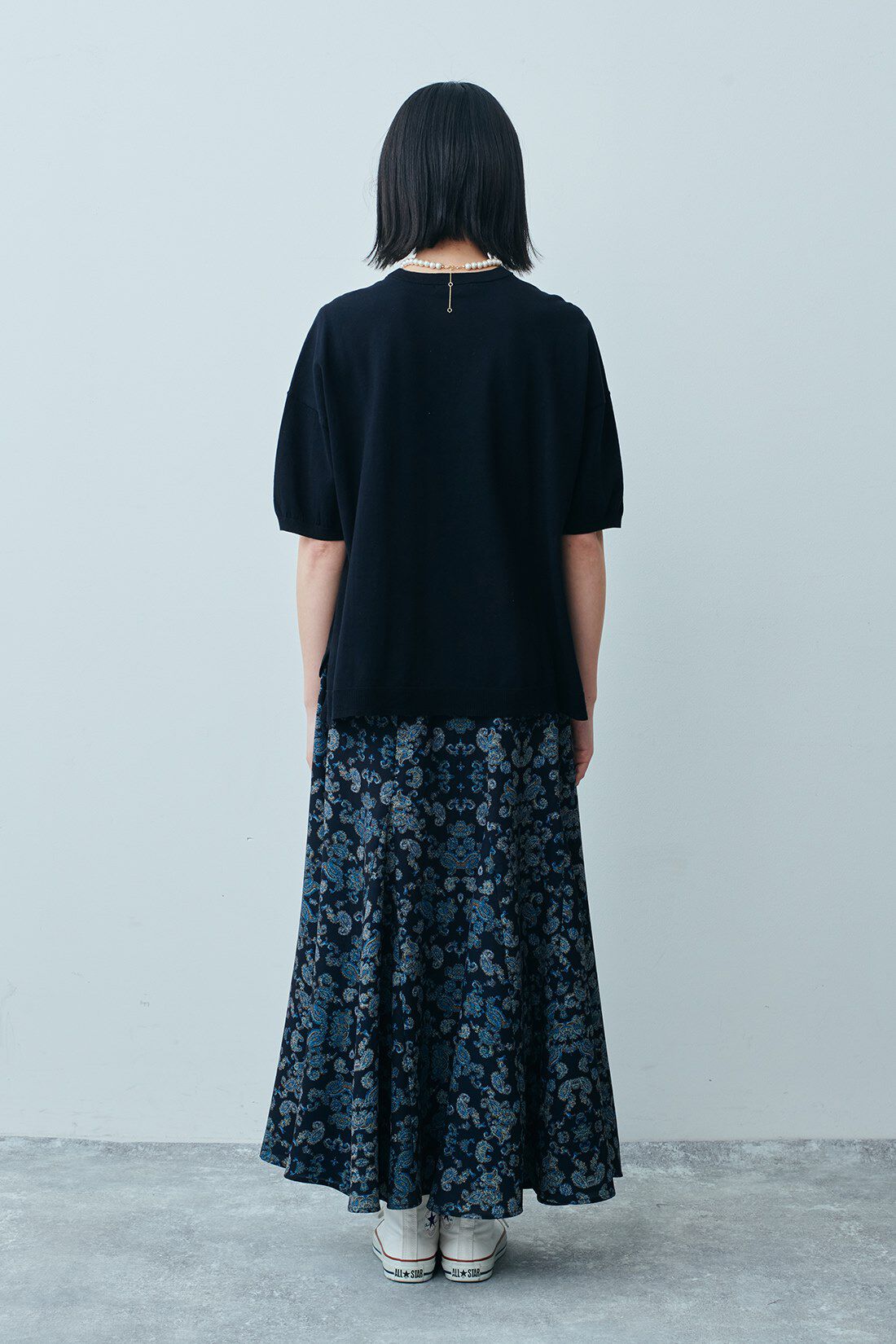 THREE FIFTY STANDARD|ダブルフロントジャケットＮＶ　ＴＦＳとワイドシルエットのニットプルオーバー　ＴＦＳとミュルーズモダンスカートＢＫ　ＴＦＳのコーディネート|モデル身長：163cm 着用サイズ：M