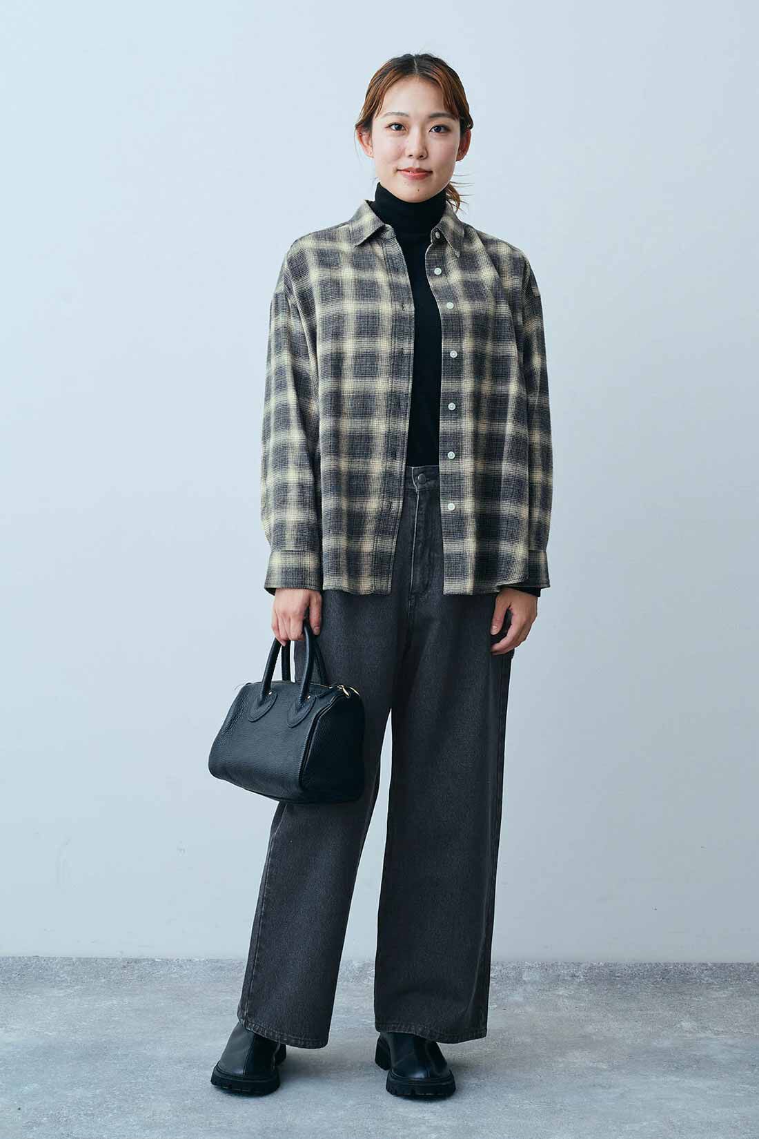 THREE FIFTY STANDARD［スリーフィフティースタンダード］|あったか両面起毛タートルＴＦＳとブリーチ加工ブラックデニムパンツ　ＴＦＳのコーディネート