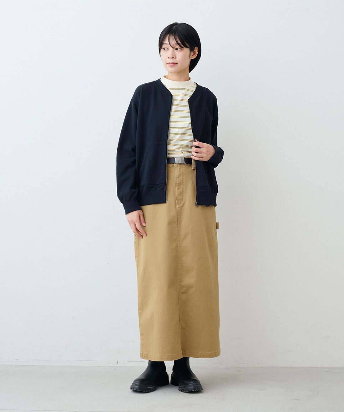 THREE FIFTY STANDARD［スリーフィフティースタンダード］|レトロなボーダーＴシャツ　ＴＦＳとカツラギペインタースカートＢＥ　ＴＦＳのコーディネート|モデル身長：163cm 着用サイズ：M