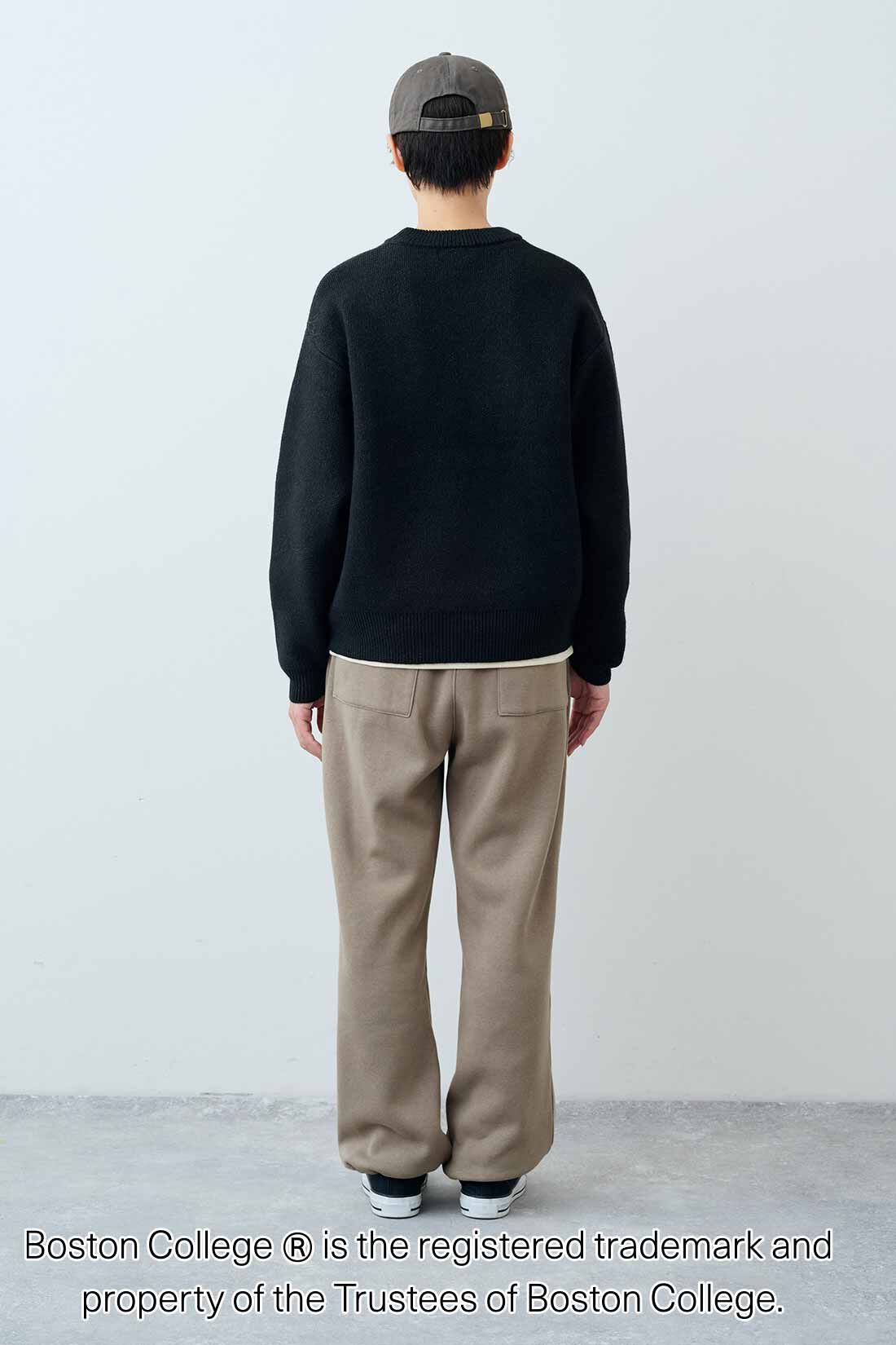 THREE FIFTY STANDARD［スリーフィフティースタンダード］|THREE FIFTY STANDARD　別注カレッジロゴセーター〈ブラック〉|モデル身長：163cm　着用サイズ：M
