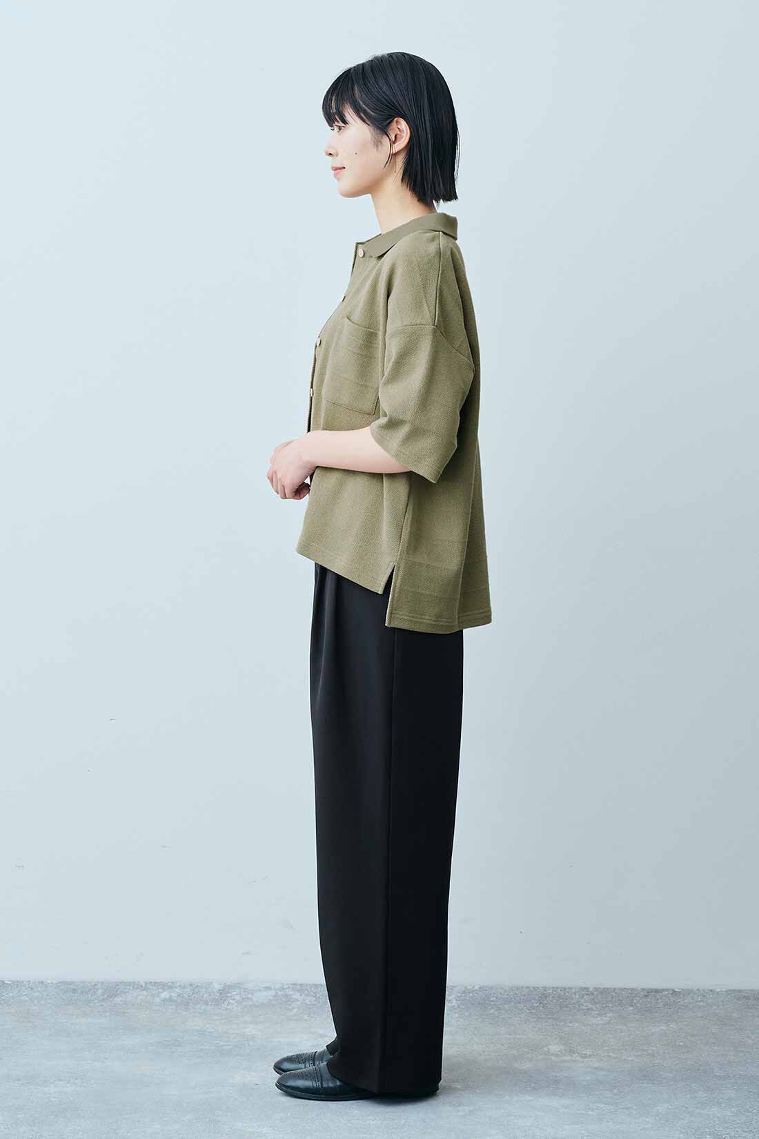 THREE FIFTY STANDARD［スリーフィフティースタンダード］|THREE FIFTY STANDARD 鬼カノコのカットソーシャツ〈カーキ〉|モデル身長：163cm　着用サイズ：M