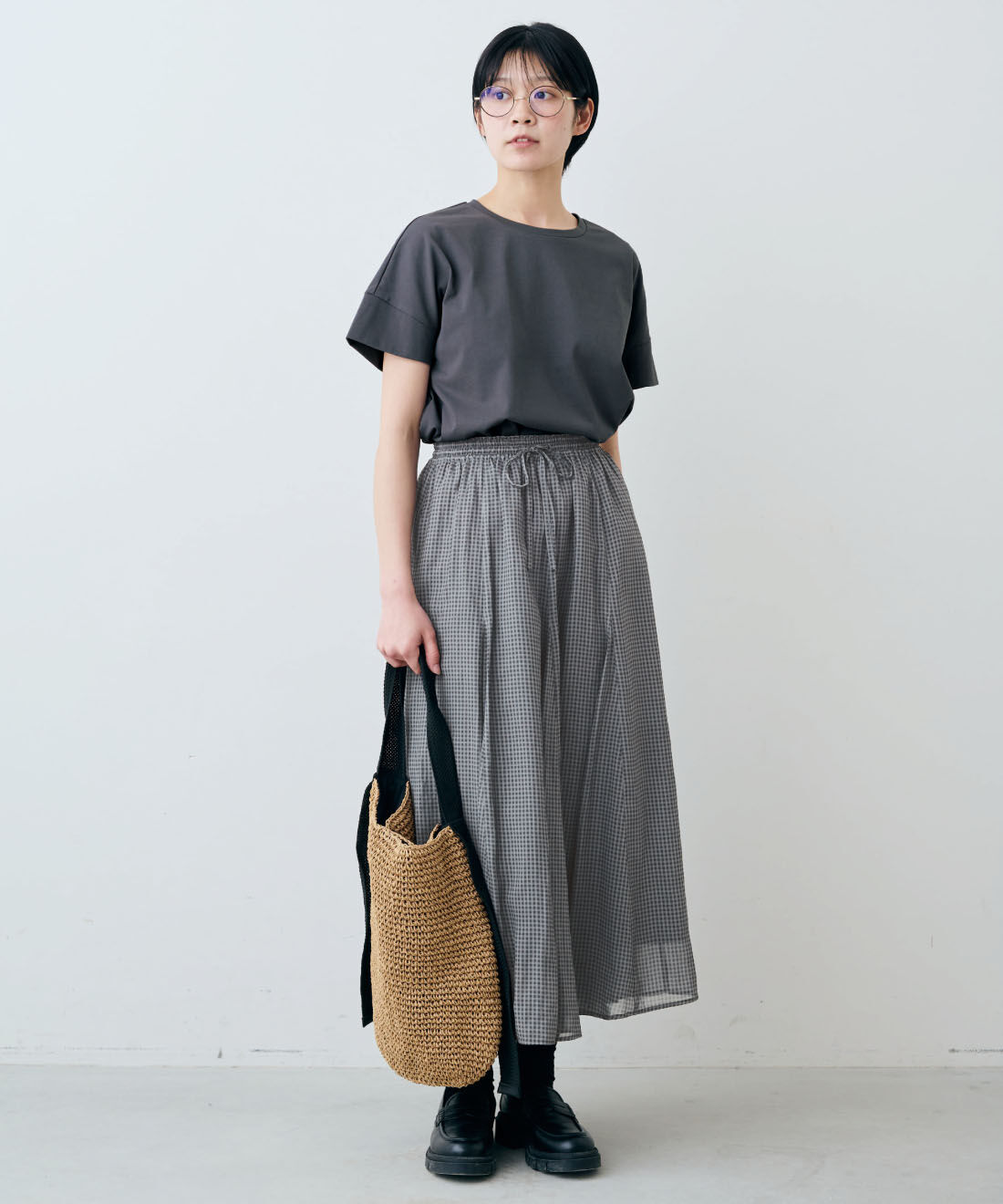 THREE FIFTY STANDARD［スリーフィフティースタンダード］|THREE FIFTY STANDARD　汗じみ軽減加工のダブルスリーブTシャツの会|モデル身長：163cm　着用サイズ：M