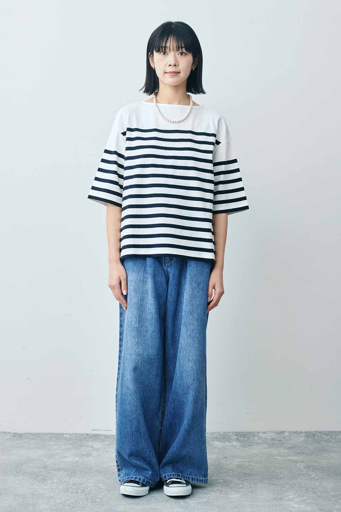 THREE FIFTY STANDARD［スリーフィフティースタンダード］|THREE FIFTY STANDARD パネルボーダーTシャツの会|モデル身長：163cm 着用サイズ：M