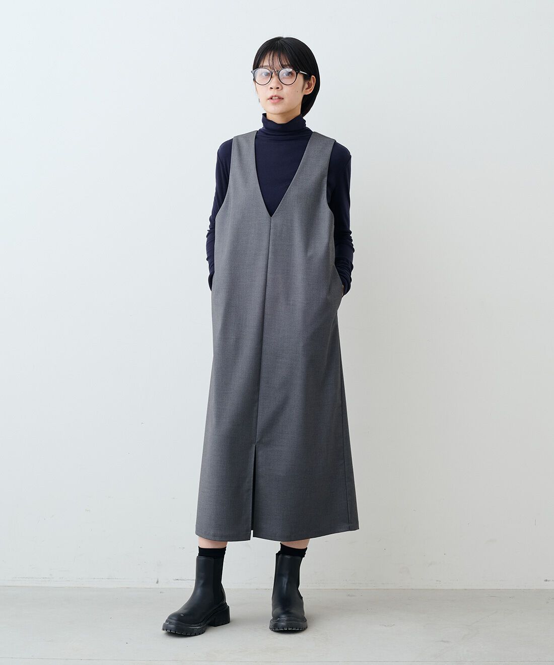 THREE FIFTY STANDARD［スリーフィフティースタンダード］|シルク混タートル　ＴＦＳのコーディネート|モデル身長：163cm 着用サイズ：M