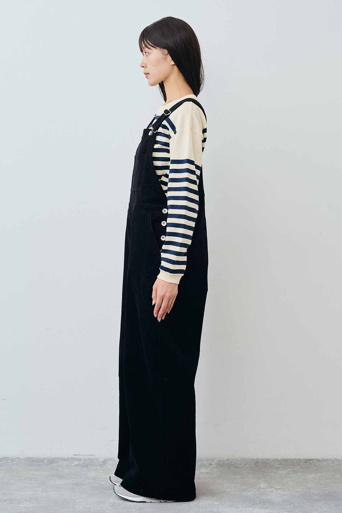 THREE FIFTY STANDARD|コーデュロイオーバーオール〈ブラック〉のコーディネート