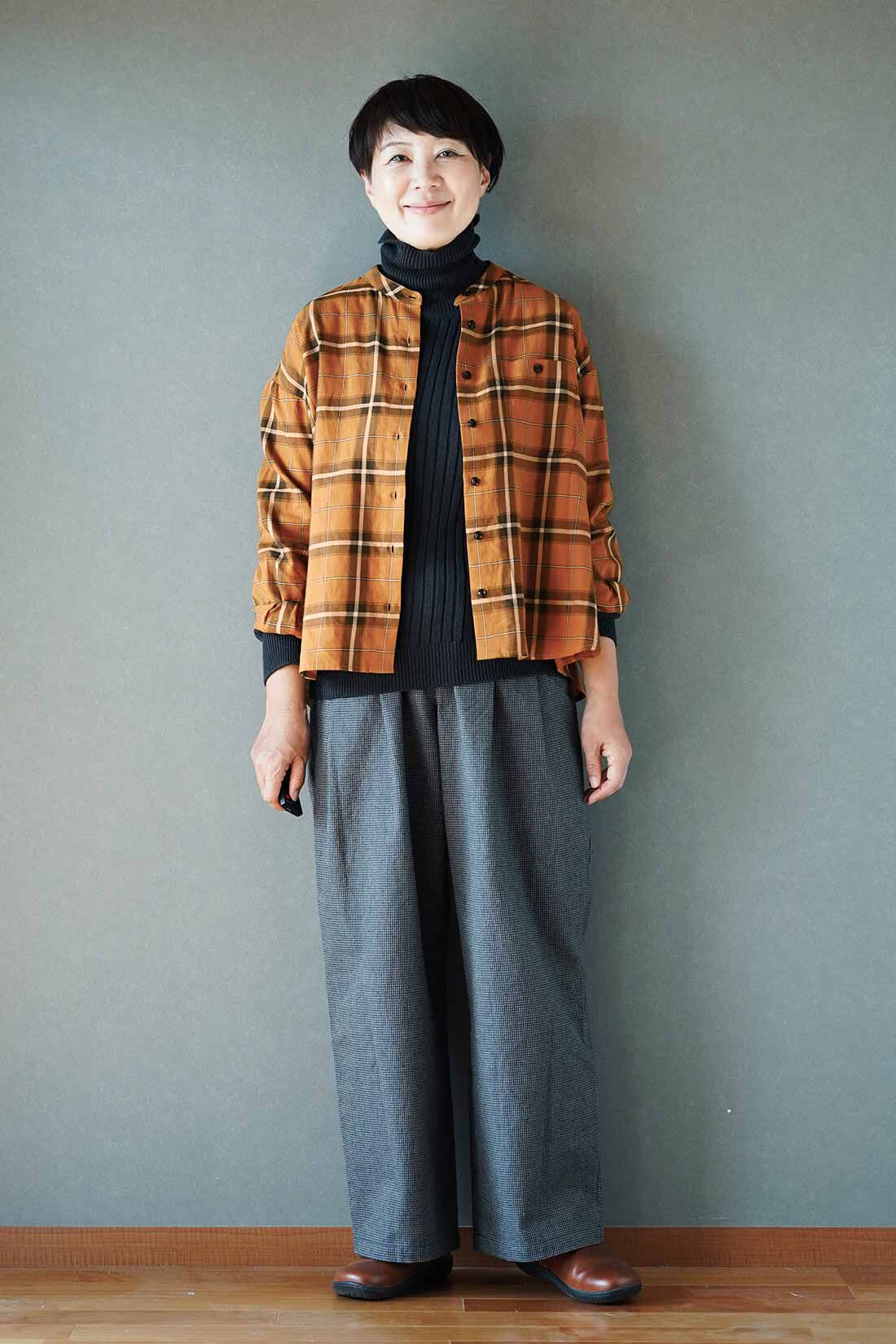 THREE FIFTY STANDARD|金子さんチェックシャツ〈マスタード〉ＴＦＳとコットン１００％リブタートルＴＦＳのコーディネート