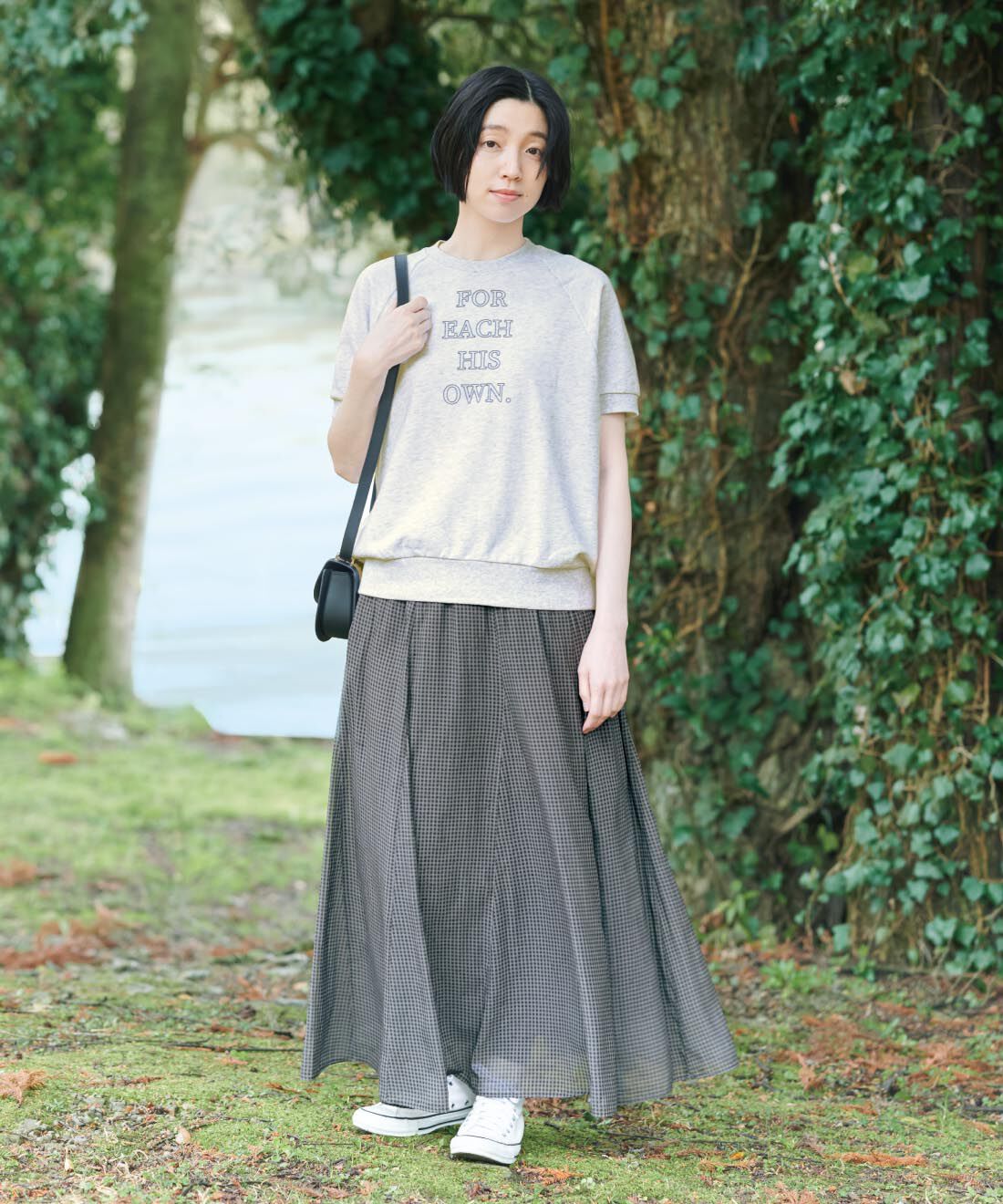 THREE FIFTY STANDARD［スリーフィフティースタンダード］|THREE FIFTY STANDARD　半袖ミニ裏毛のロゴトップス〈オートミール〉