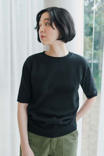 THREE FIFTY STANDARD［スリーフィフティースタンダード］ | オーガニックコットンとリサイクルポリエステルのニットトップス〈ブラック〉