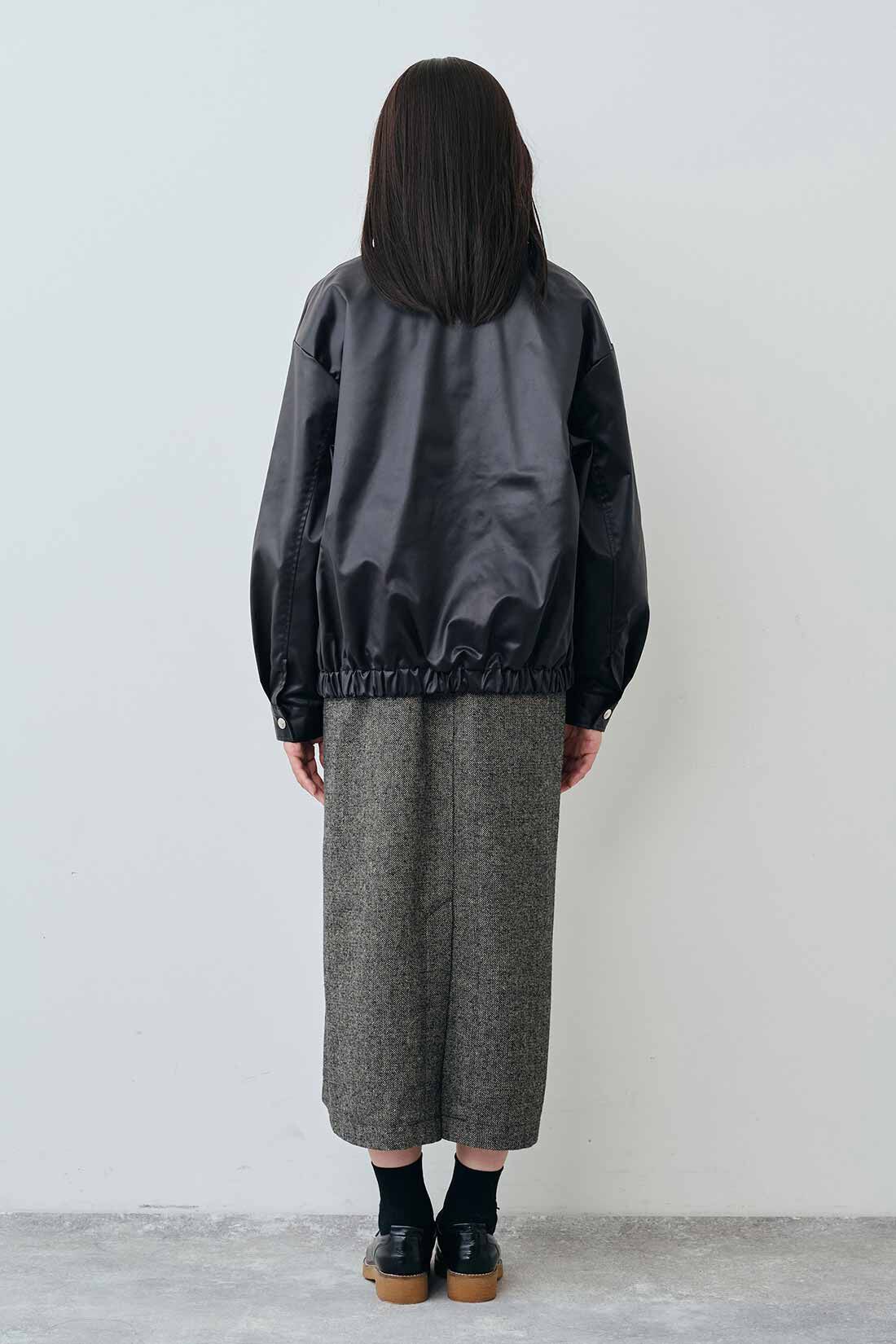 THREE FIFTY STANDARD ヴィンテージライクなチンツ加工のブルゾン〈ブラック〉
