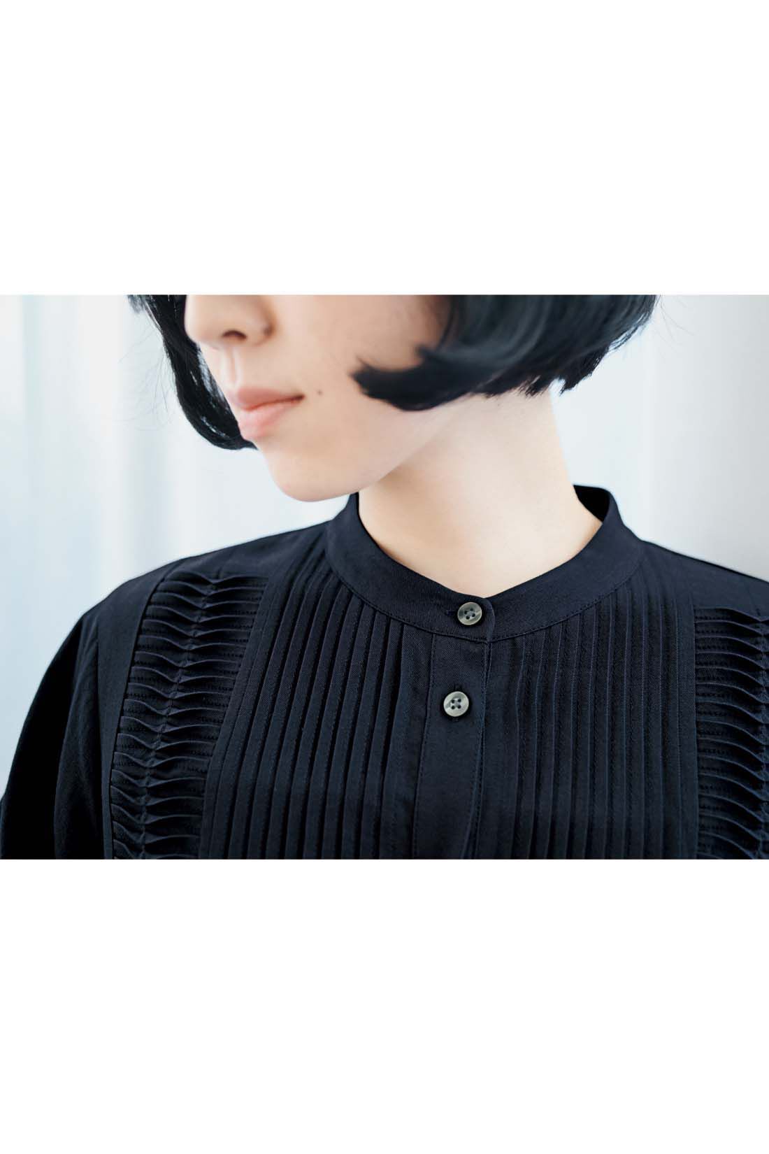 THREE FIFTY STANDARD［スリーフィフティースタンダード］|THREE FIFTY STANDARD　ピンタックのワンピース 〈ネイビー〉