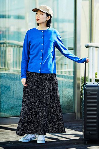 THREE FIFTY STANDARD［スリーフィフティースタンダード］ | 変形ドット柄 ランダムプリーツスカート〈ブラック〉