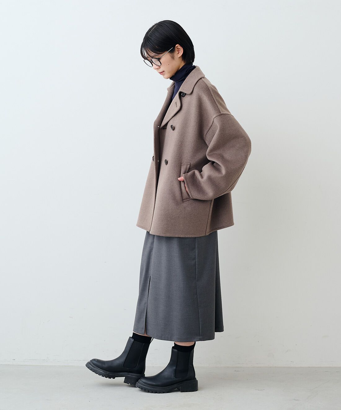 THREE FIFTY STANDARD|シルク混タートル　ＴＦＳとＶネックジャンパースカートＧＹ　ＴＦＳのコーディネート|モデル身長：163cm 着用サイズ：M