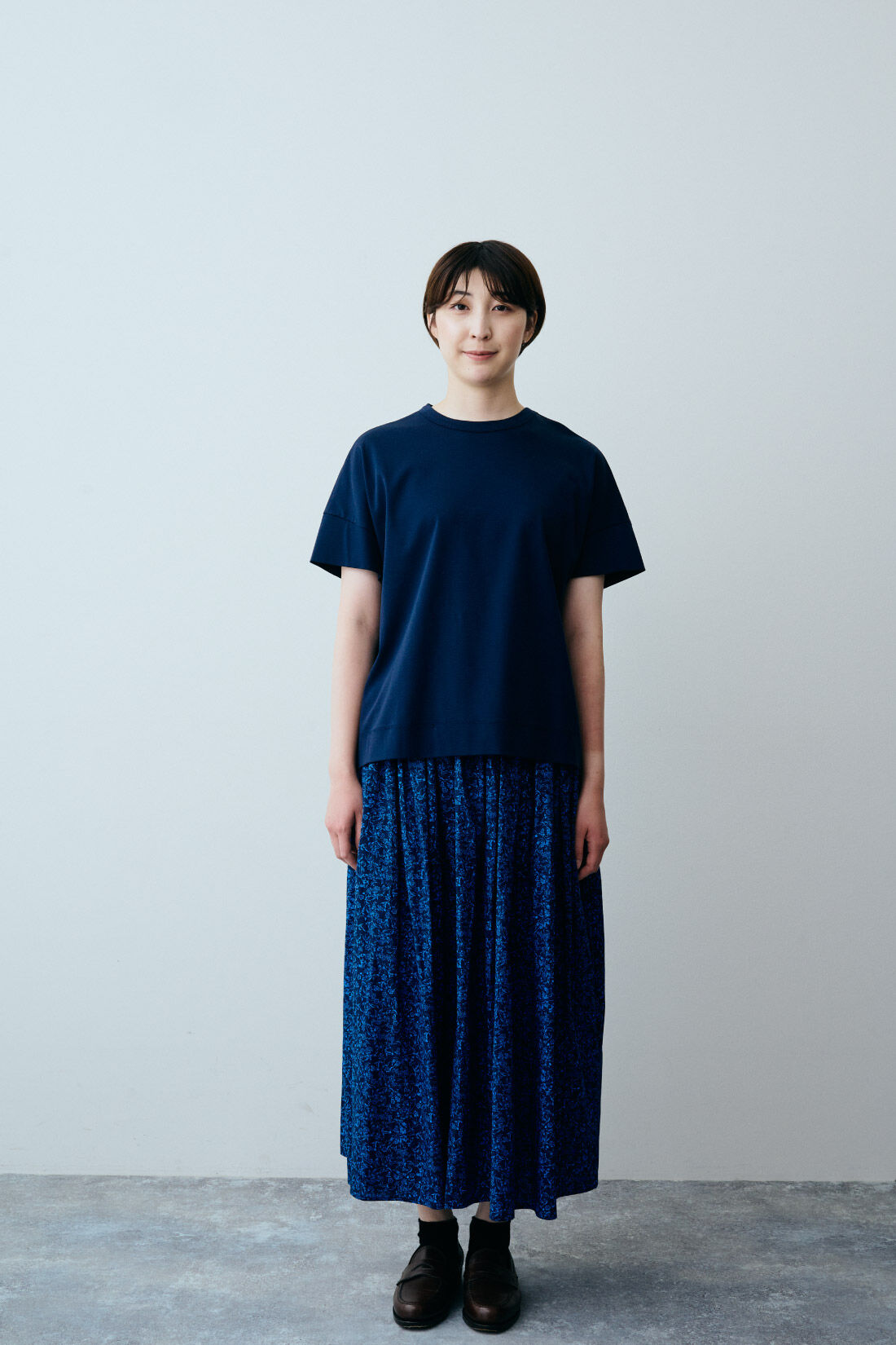 THREE FIFTY STANDARD|シルケット加工Ｔシャツ　ＴＦＳとリンクス編みの綿麻ソックスセットＴＦＳのコーディネート