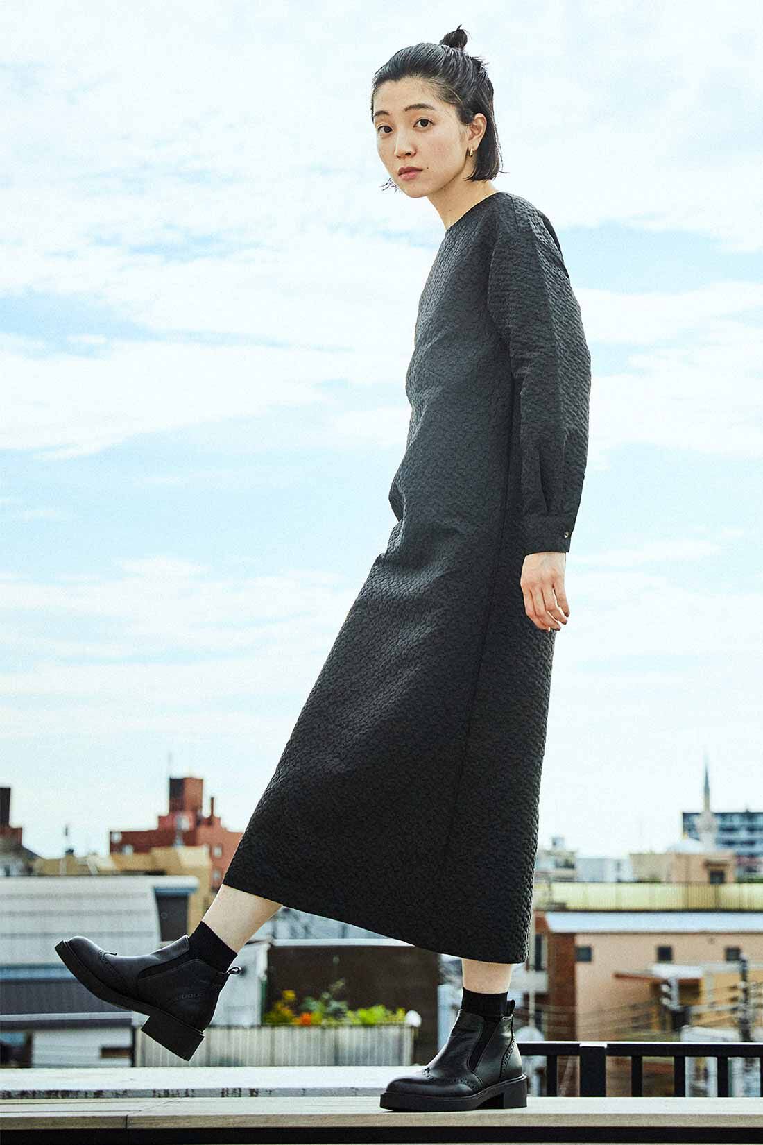 THREE FIFTY STANDARD|THREE FIFTY STANDARD 小谷 実由さんと作った 表情のある黒のワンピース〈ブラック〉