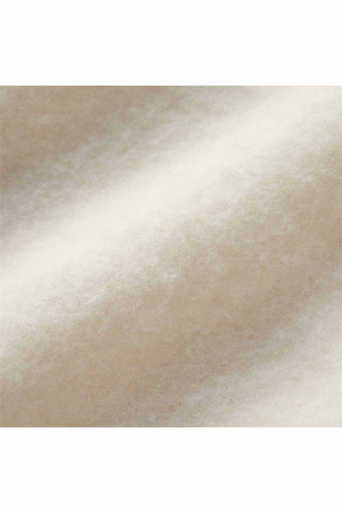 THREE FIFTY STANDARD［スリーフィフティースタンダード］|THREE FIFTY STANDARD あったか裏起毛ハーフジップトップス〈オフホワイト〉|裏面は、ふんわりと起毛をかけてやわらかな着心地。