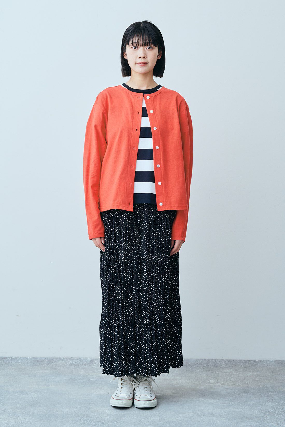 THREE FIFTY STANDARD|コットン素材 クルーネックカーディガンとすっきりシルエット ボーダーＴシャツのコーディネート|モデル身長：163cm 着用サイズ：M