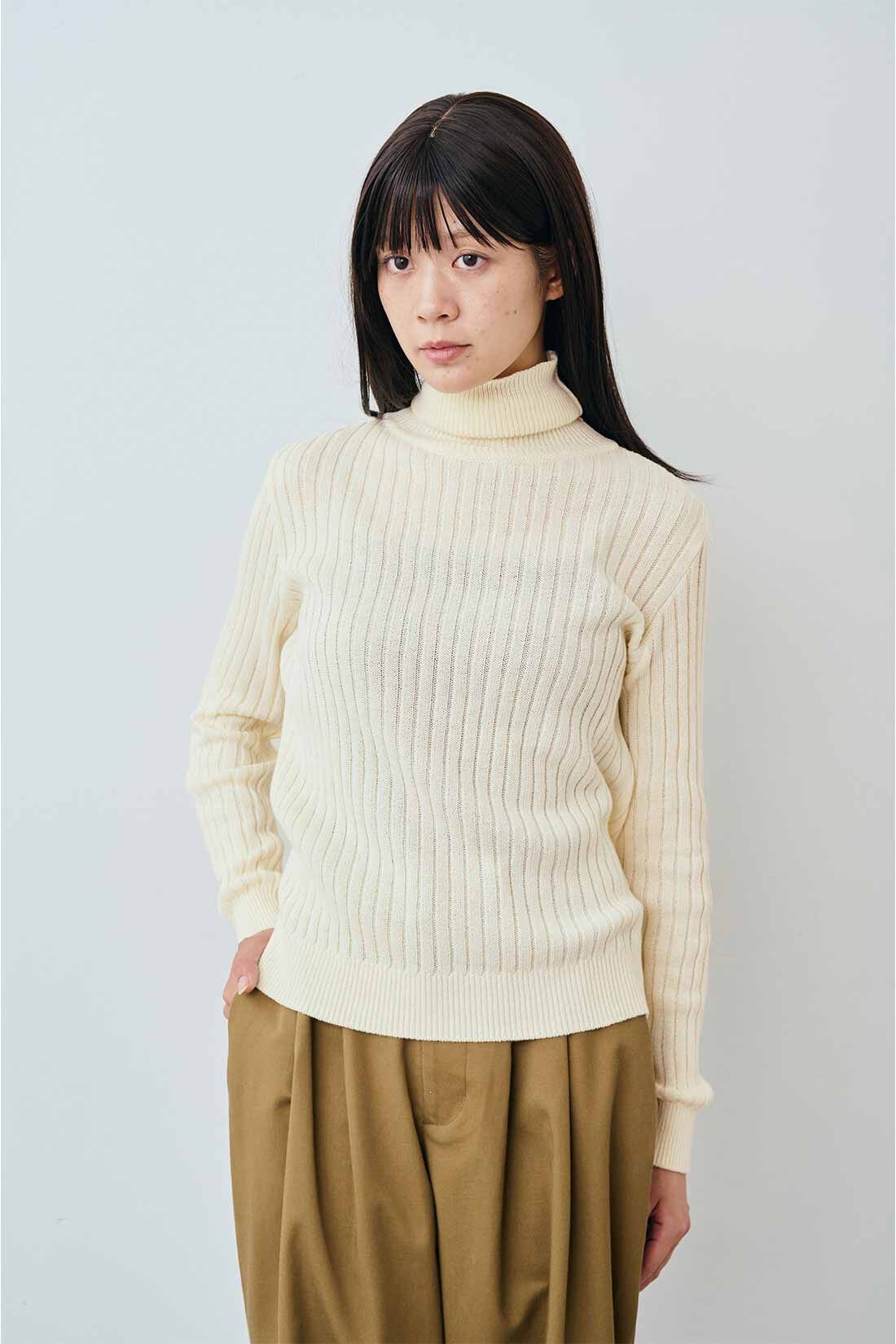 THREE FIFTY STANDARD［スリーフィフティースタンダード］|THREE FIFTY STANDARD コットン100％のリブタートルの会|モデル身長：163cm　着用サイズ：M