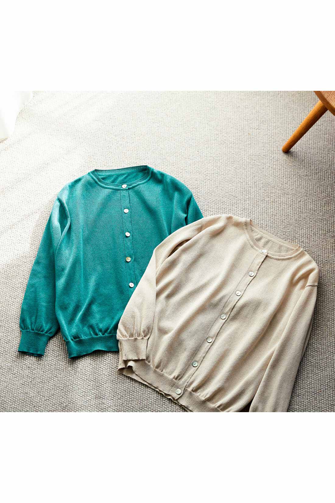 THREE FIFTY STANDARD［スリーフィフティースタンダード］|THREE FIFTY STANDARD 和紙をブレンドしたクルーネックカーディガン〈フォレストグリーン〉