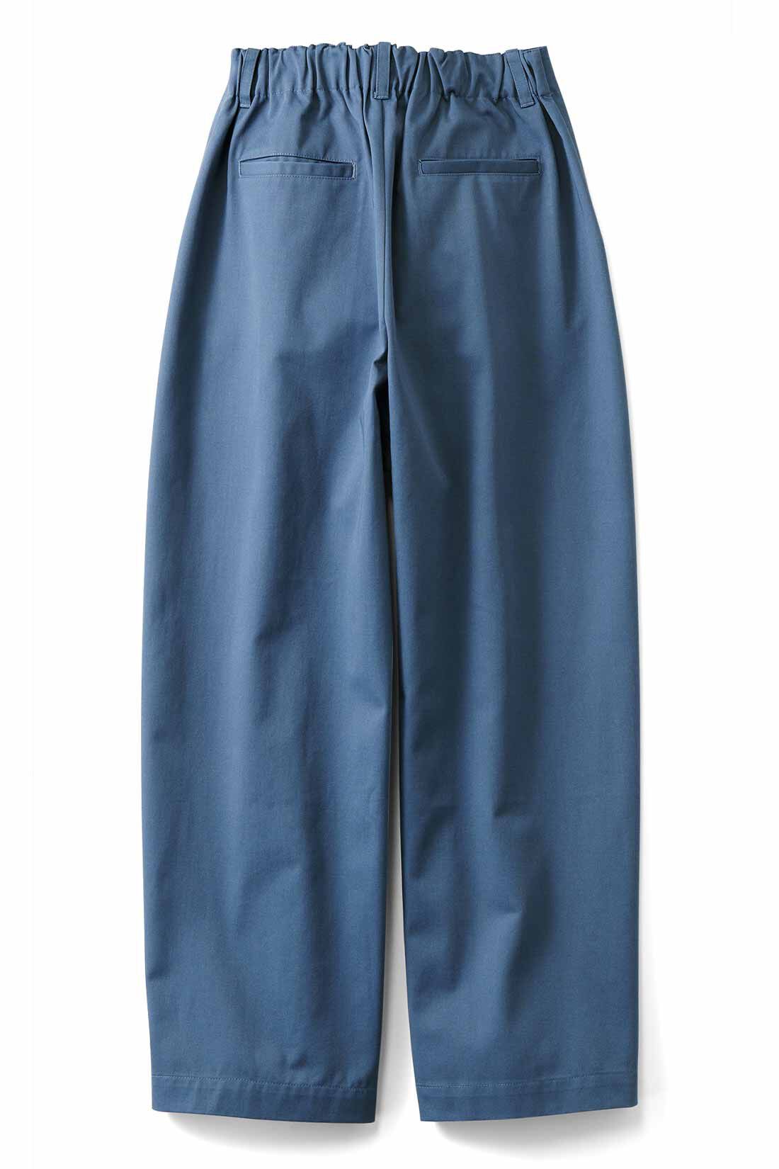 THREE FIFTY STANDARD［スリーフィフティースタンダード］|THREE FIFTY STANDARD　グレイッシュブルーのタックワイドパンツ|BACK
