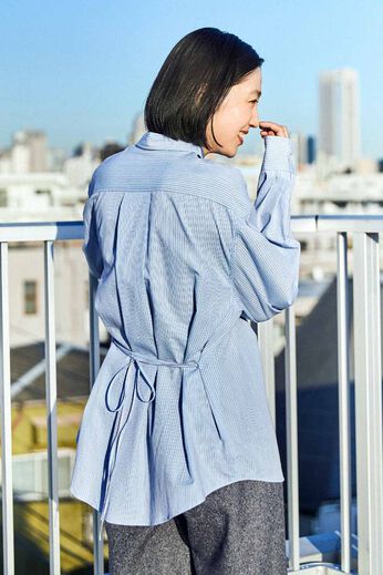 THREE FIFTY STANDARD［スリーフィフティースタンダード］ | 小谷 実由さんと作った ストライプのシャツ〈ブルー〉