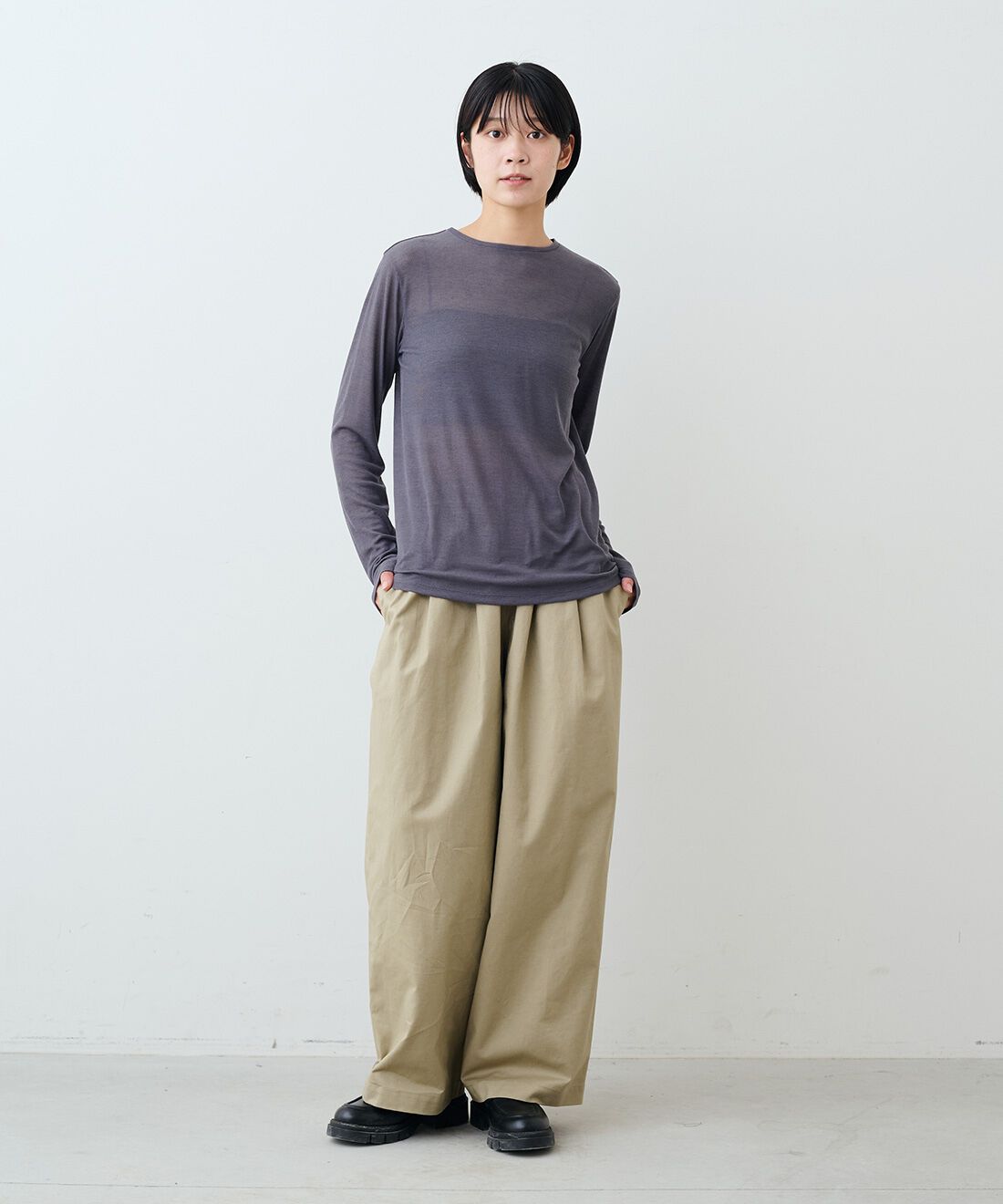 THREE FIFTY STANDARD［スリーフィフティースタンダード］|シアーなカットソートップスの会のコーディネート|モデル身長：163cm 着用サイズ：M