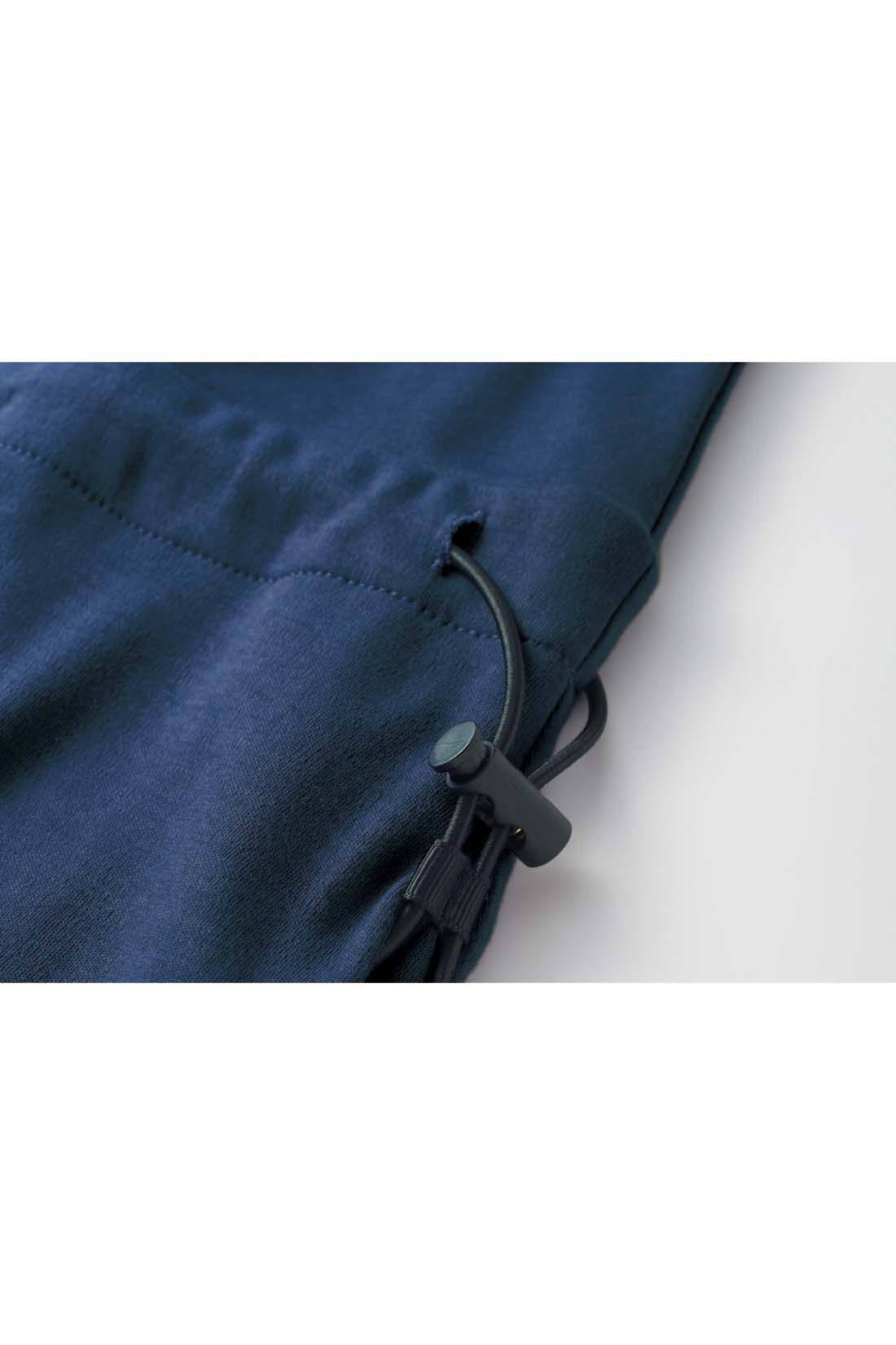 THREE FIFTY STANDARD［スリーフィフティースタンダード］|THREE FIFTY STANDARD　接触冷感・吸汗速乾のリラクシーなカットソーワンピース〈ブルー〉|【ウエストのドローコードでシルエットのアレンジが可能】伸縮性のあるドローコードで、ウエストをしぼれるようにデザインしました。