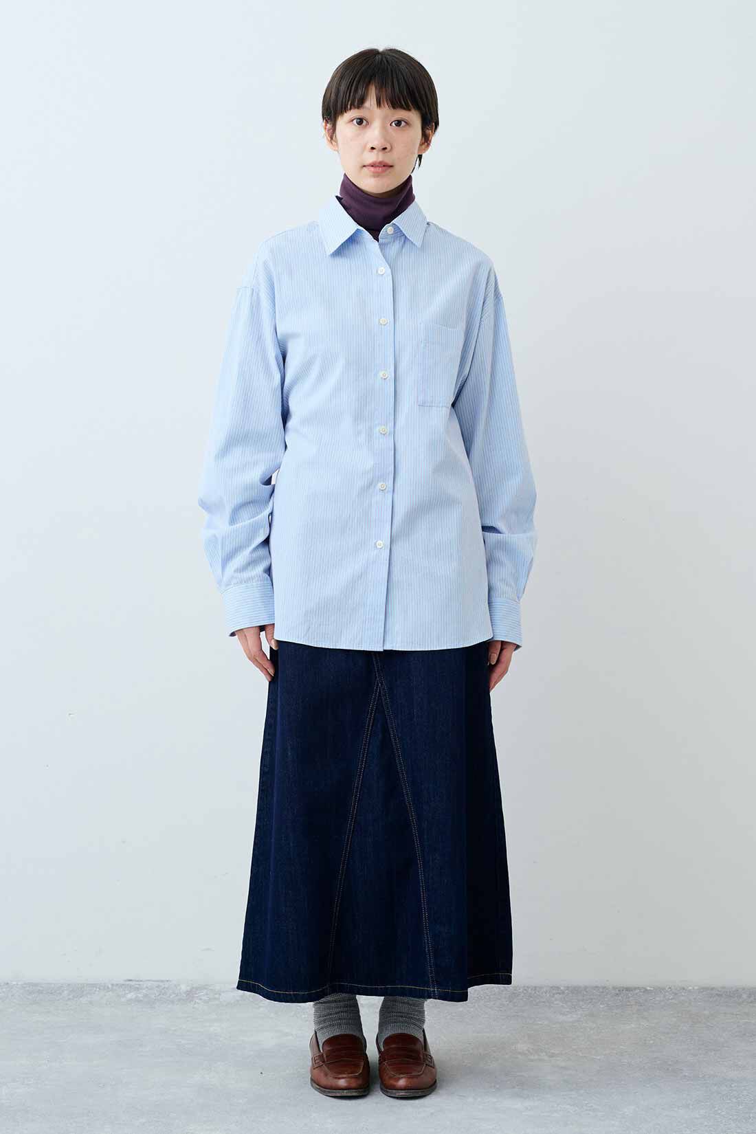 THREE FIFTY STANDARD|THREE FIFTY STANDARD　小谷 実由さんと作った ピッチや色にこだわった ストライプのシャツ〈ブルー〉|モデル身長：163cm　着用サイズ：M